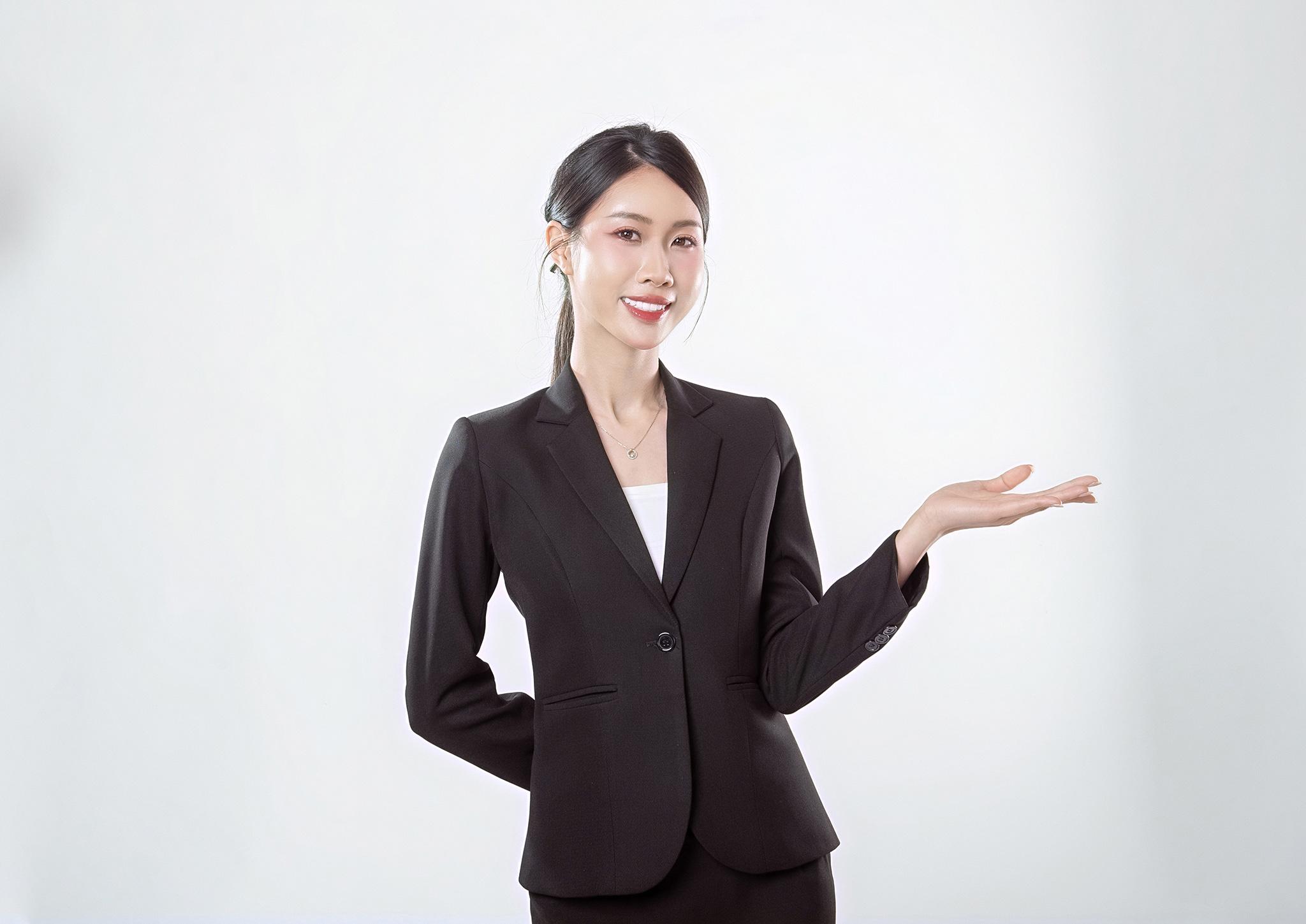 Stock Ảnh người mẫu quảng cáo background trắng