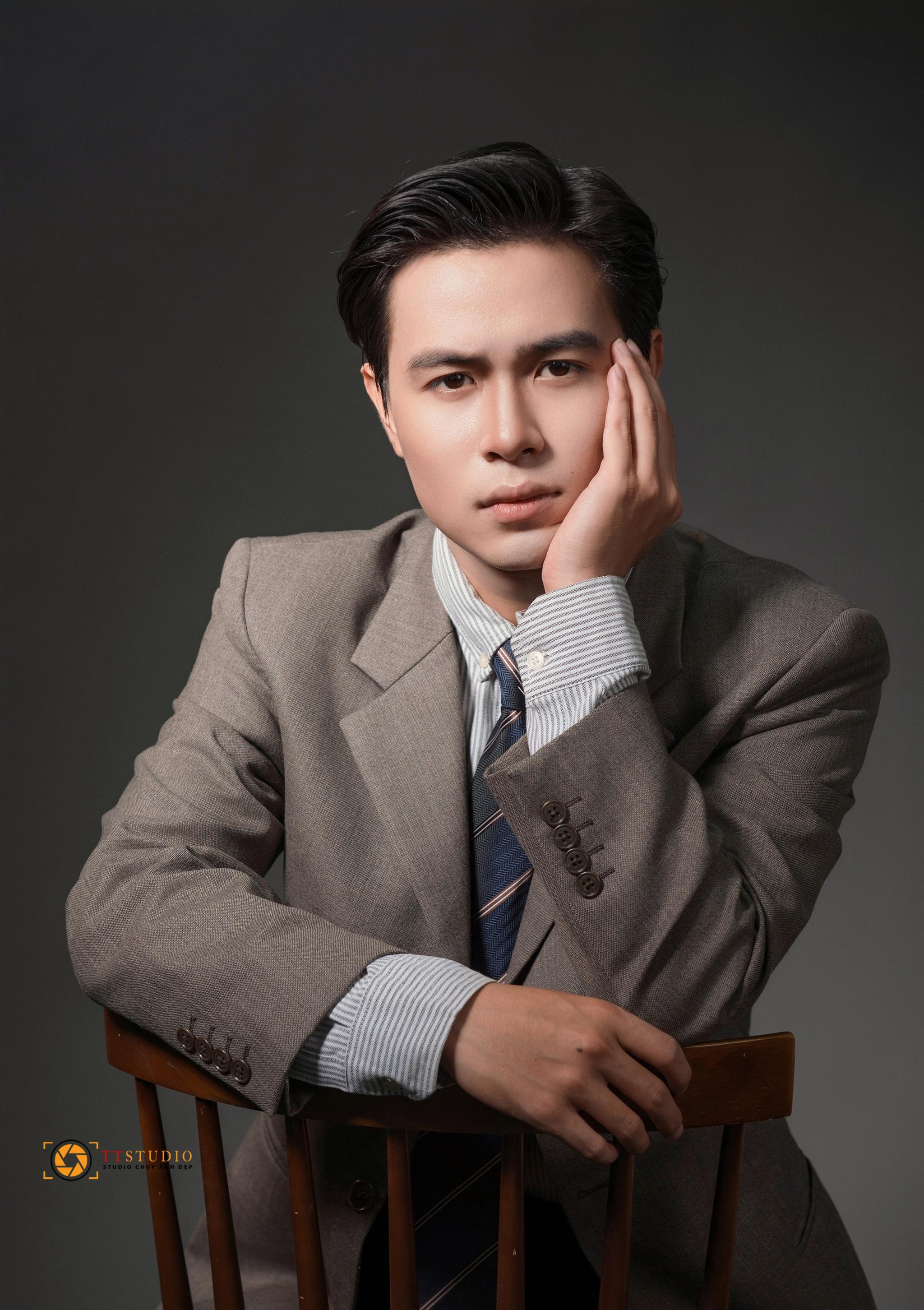 Ảnh chân dung nam