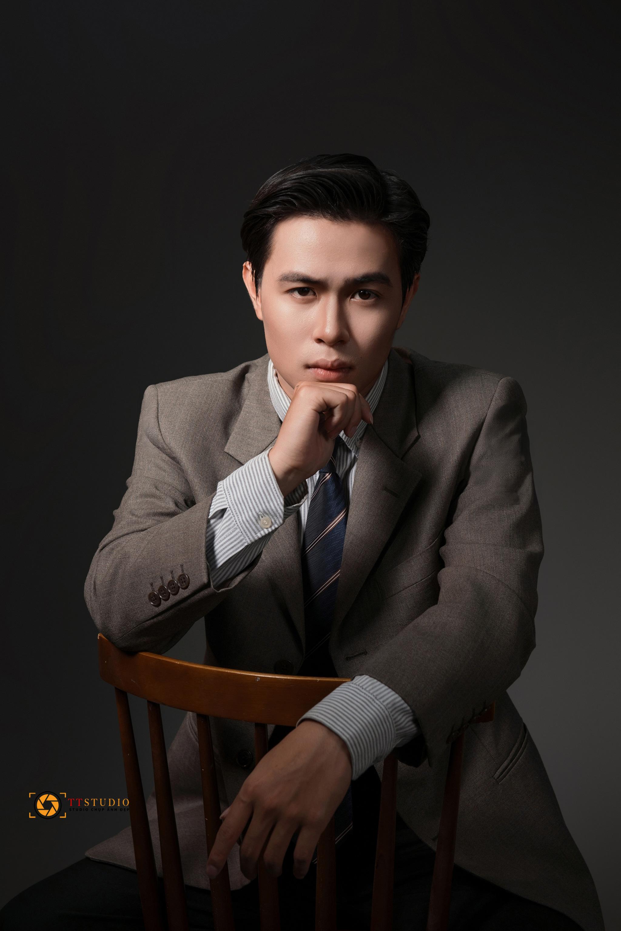 Ảnh chân dung nam