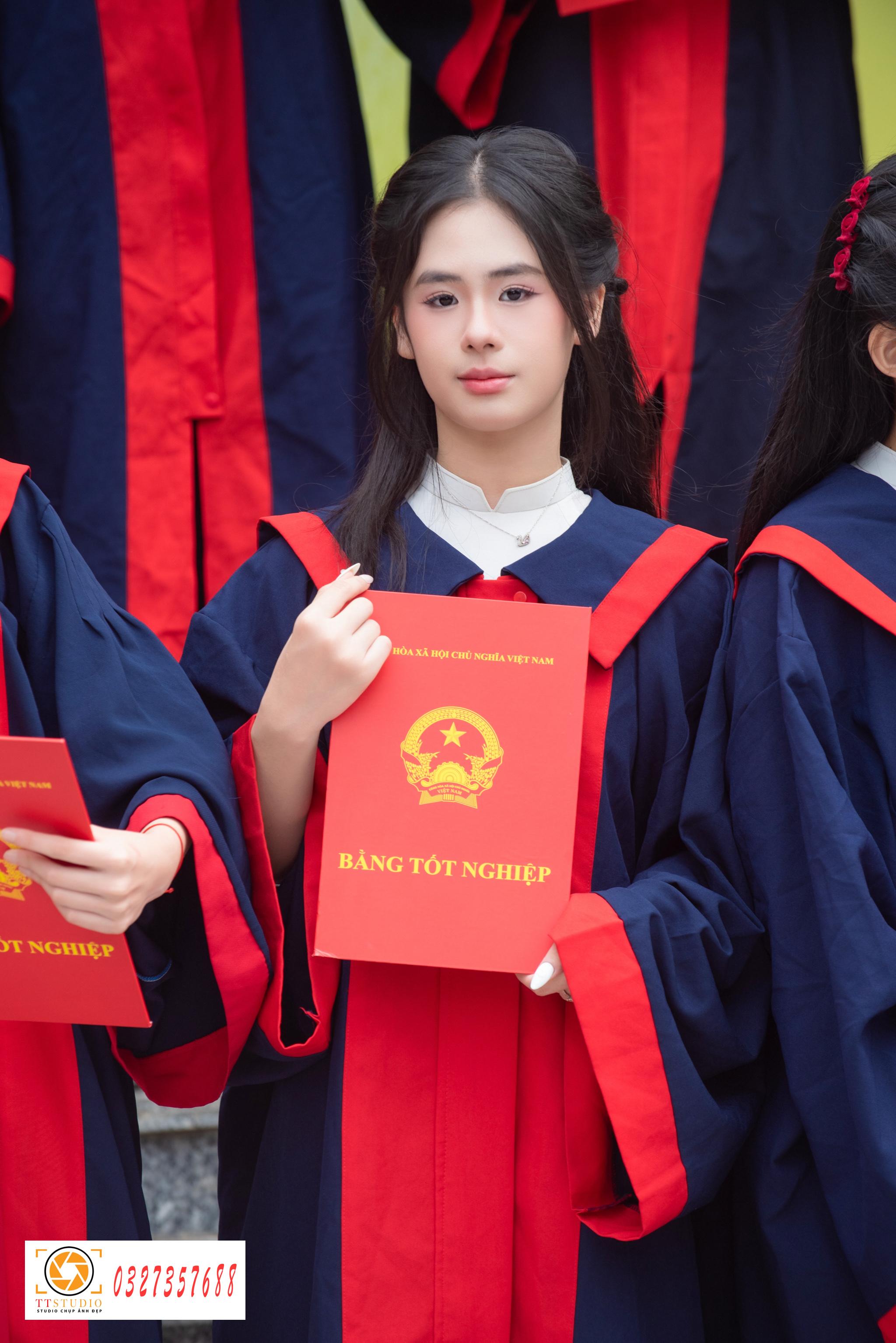 Ảnh kỷ yếu cá nhân đẹp Ảnh kỷ yếu cá nhân đẹp