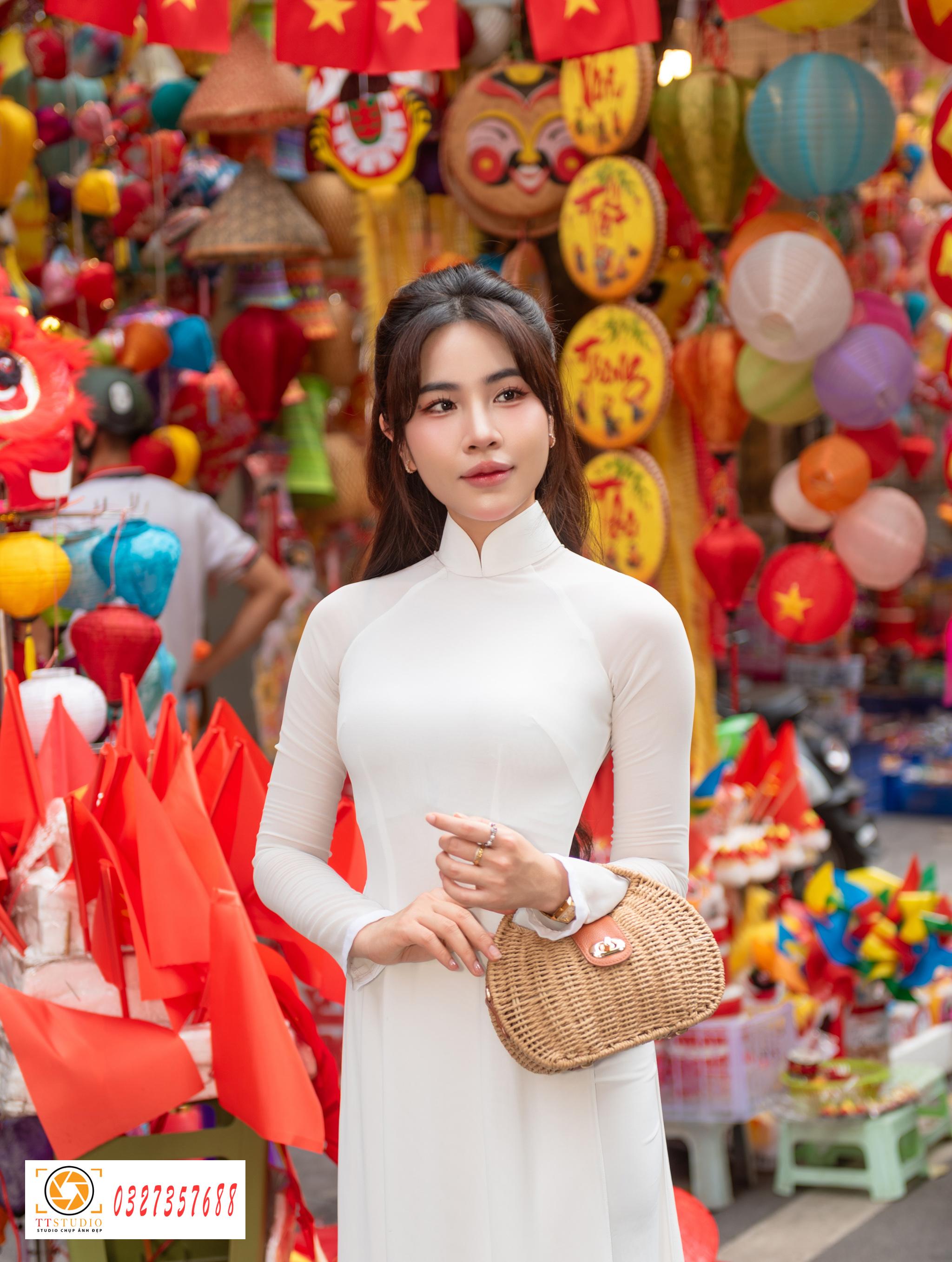 Chụp ảnh áo dài phố Hàng Mã Chụp ảnh áo dài phố Hàng Mã