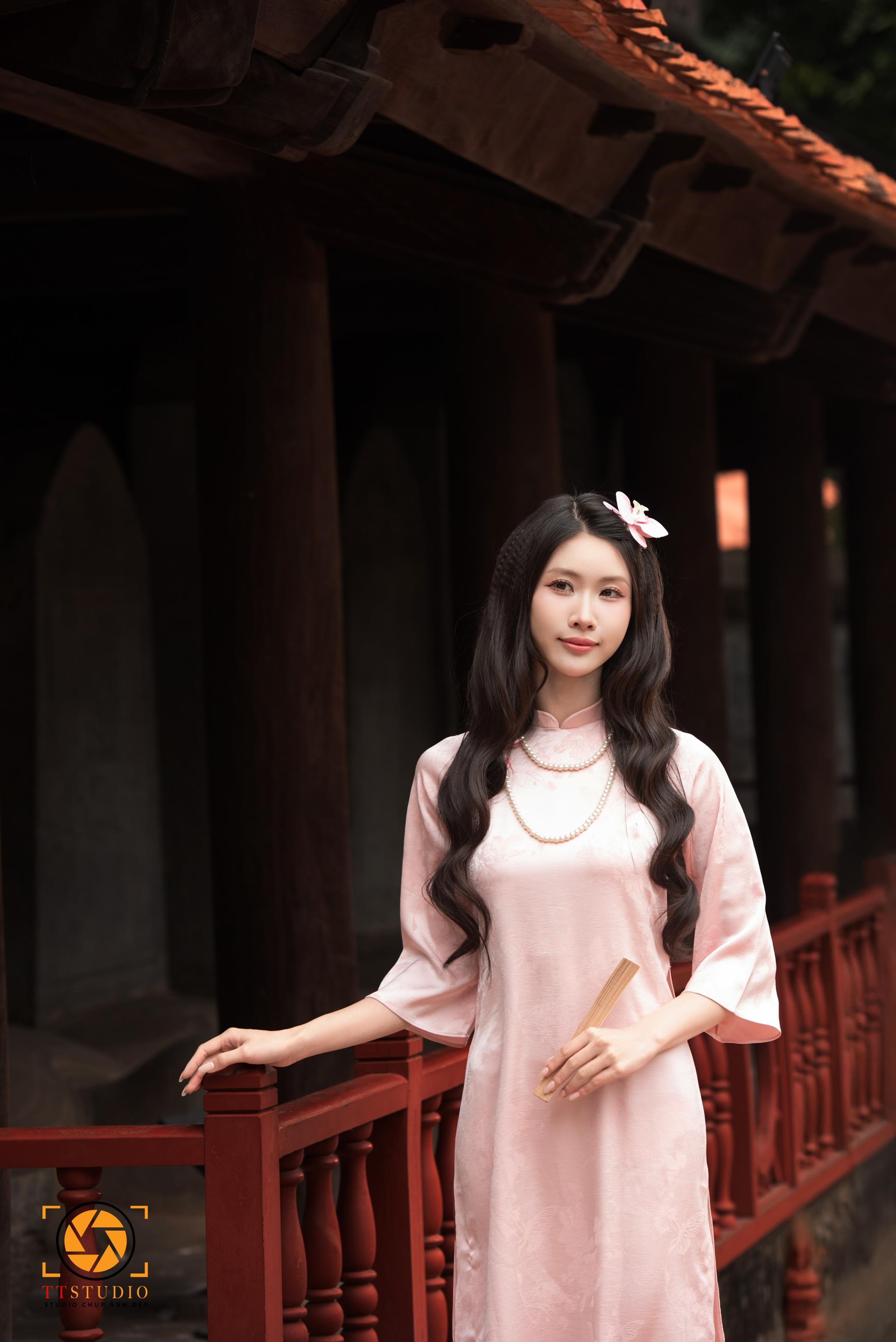 chụp ảnh áo dài Tết Văn Miếu - Quốc Tử Giám