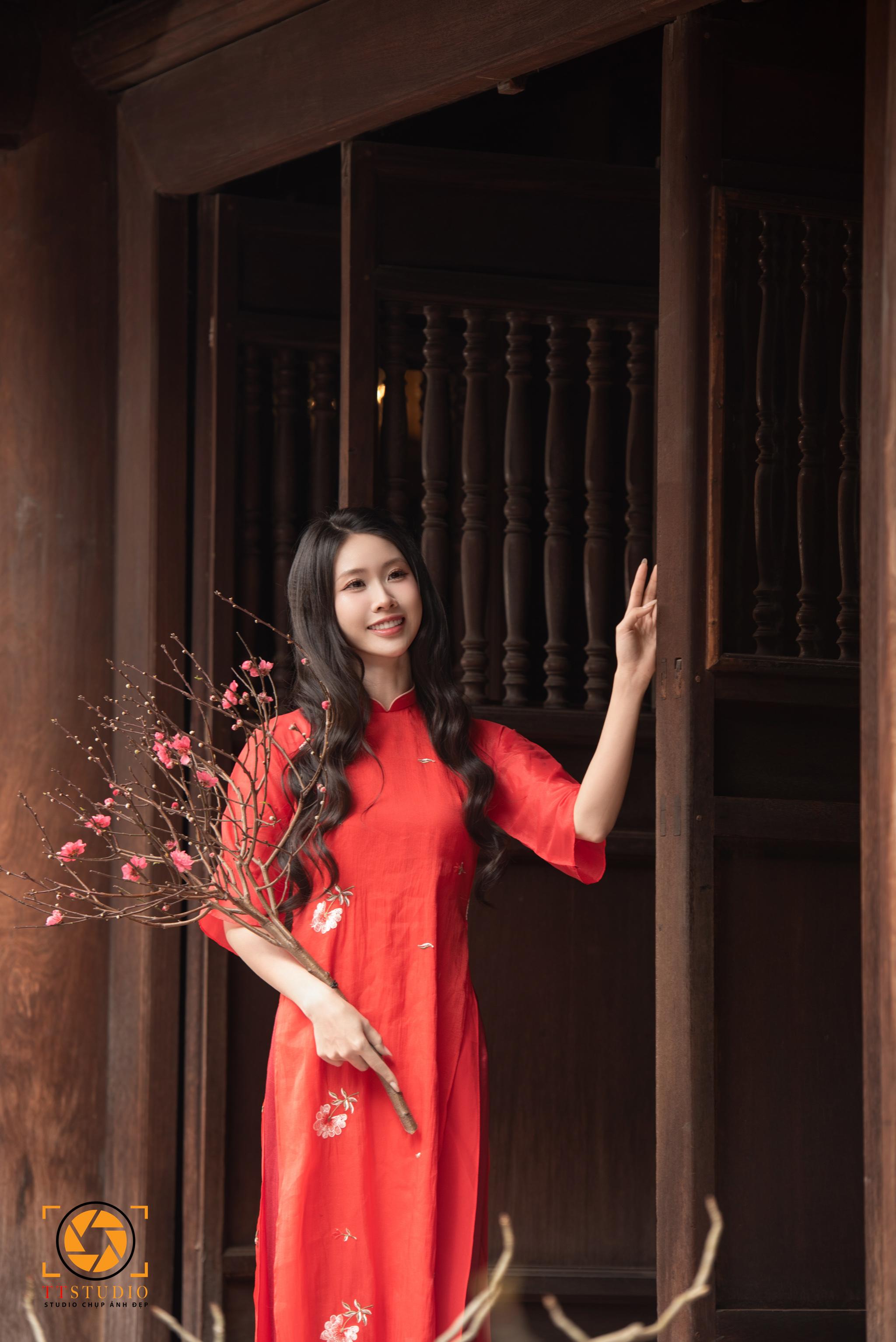 chụp ảnh áo dài Tết Văn Miếu - Quốc Tử Giám