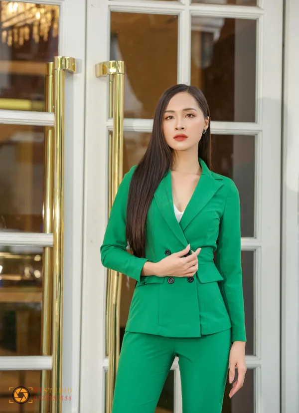 Thời trang doanh nhân nữ