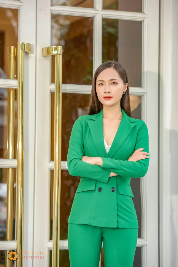 Thời trang doanh nhân nữ
