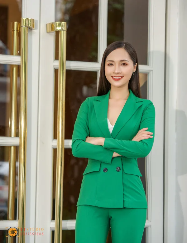 Thời trang doanh nhân nữ