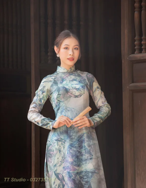 Ảnh áo dài Quốc Tử Giám