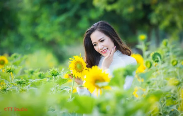 ảnh áo dài trắng truyền thống