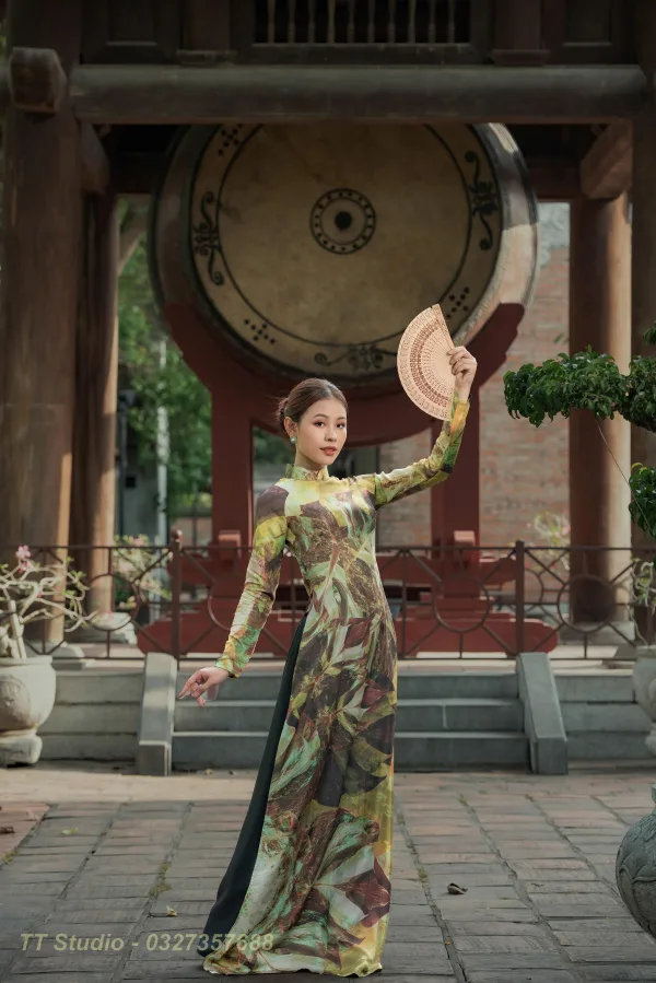 Ảnh áo dài ở văn miếu