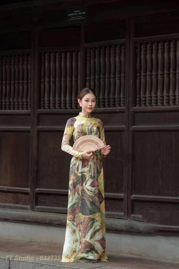 Ảnh áo dài ở văn miếu