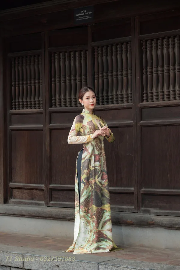 Ảnh áo dài ở văn miếu