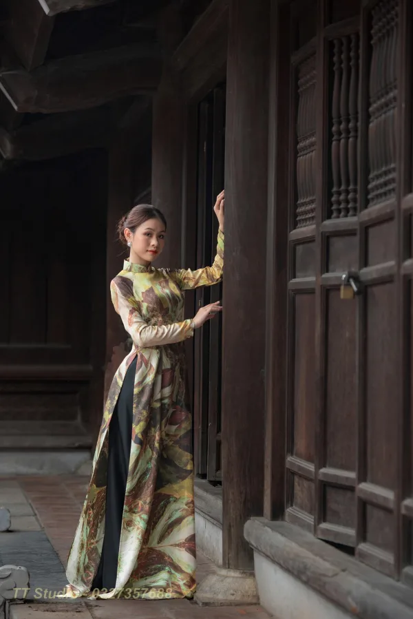 Ảnh áo dài ở văn miếu