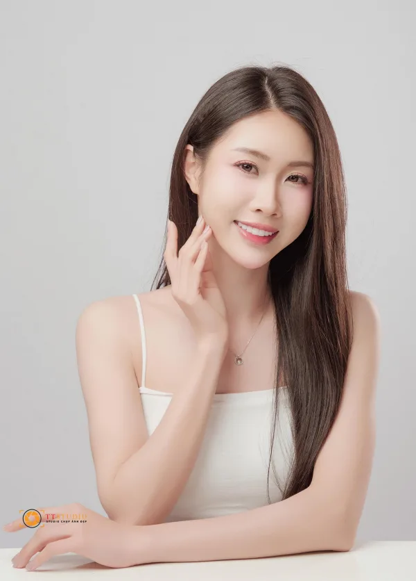 Ảnh Beauty Trong Trẻo Studio
