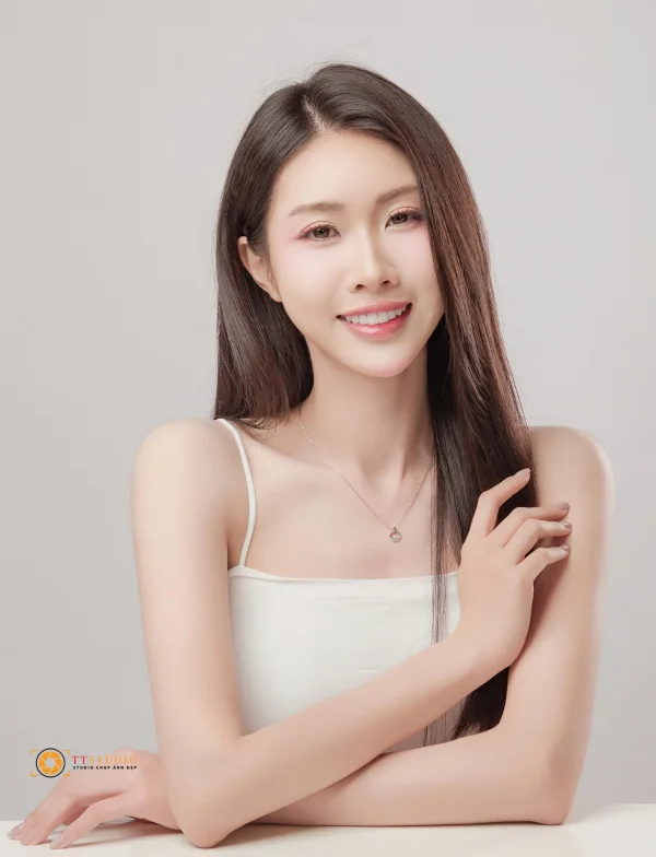 Ảnh Beauty Trong Trẻo Studio