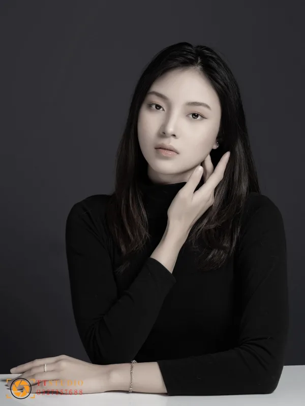 Ảnh chân dung đen trắng
