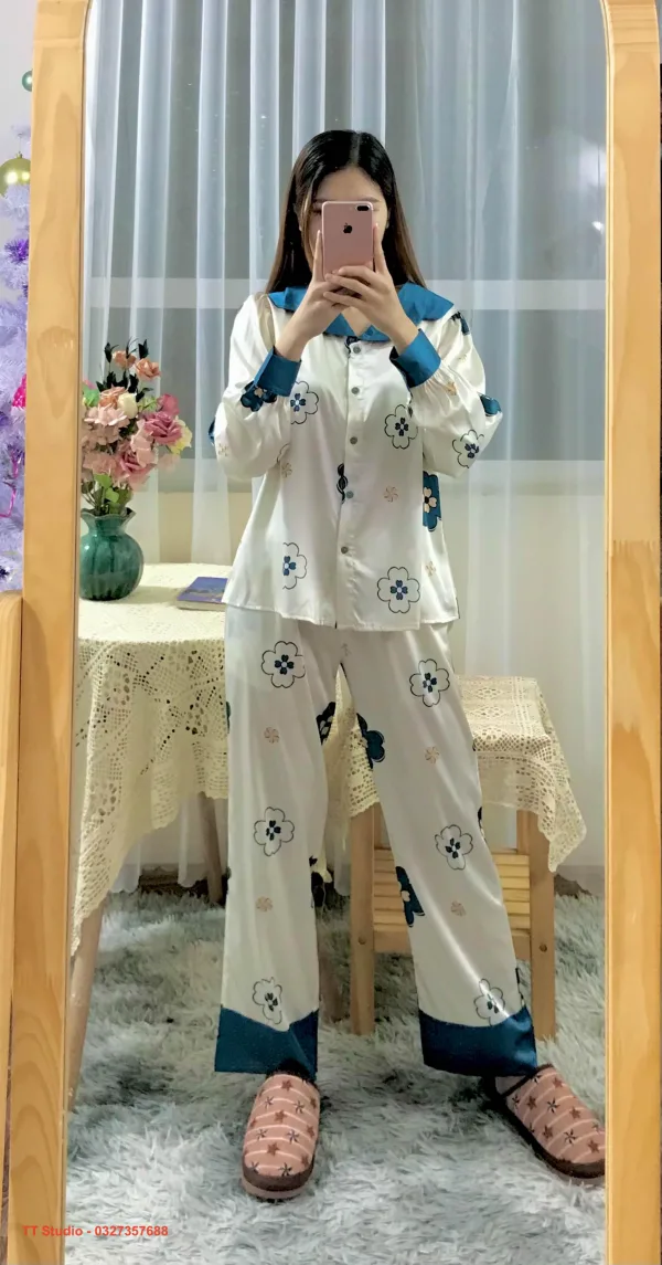 Ảnh chụp trước gương