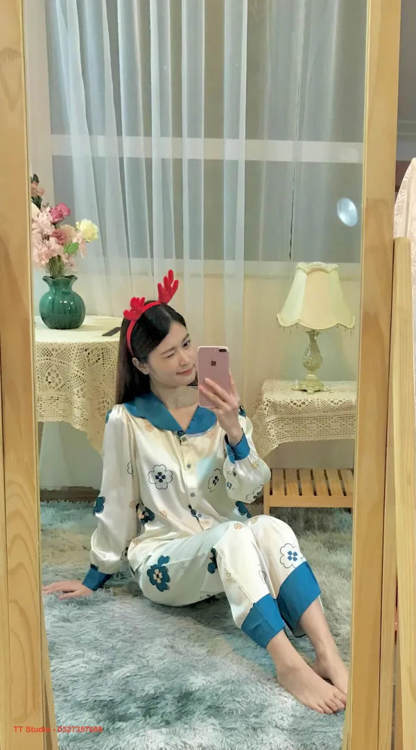 Ảnh chụp trước gương