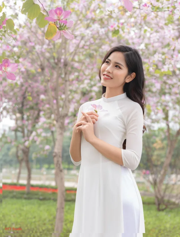 Chụp ảnh hoa ban