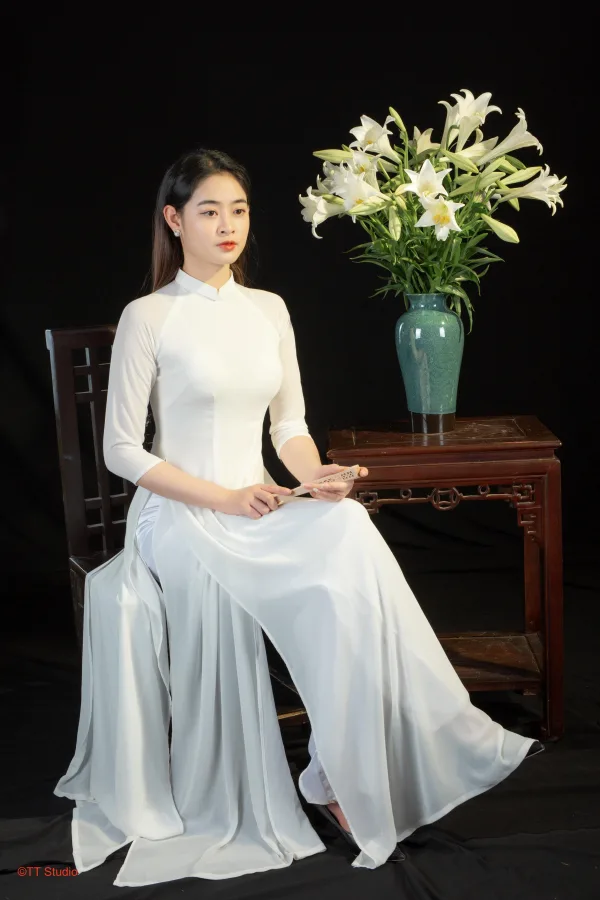 Hoa loa kèn trong studio