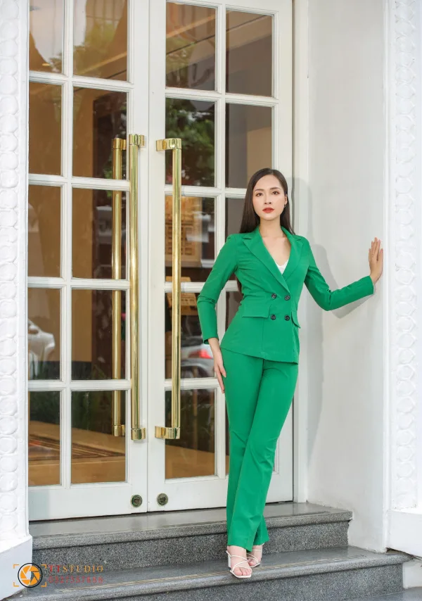 Thời trang doanh nhân nữ