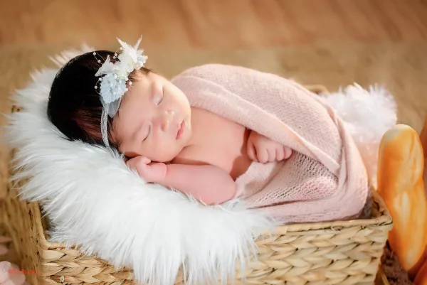 Chụp ảnh newborn