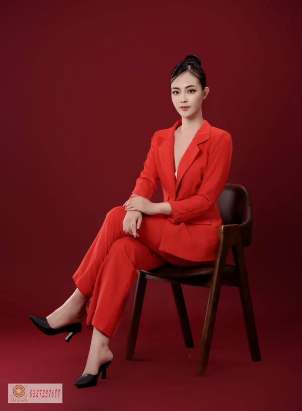 Vest nứ doanh nhân