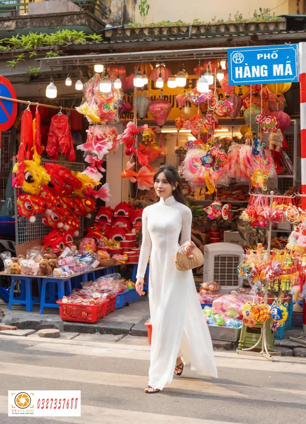 Chụp ảnh áo dài phố Hàng Mã