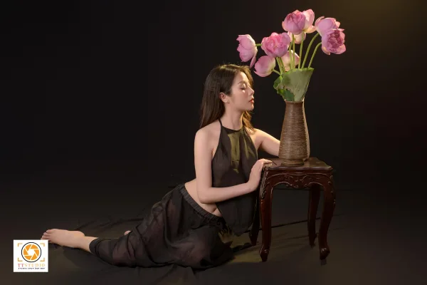 Ảnh sen Trong Studio
