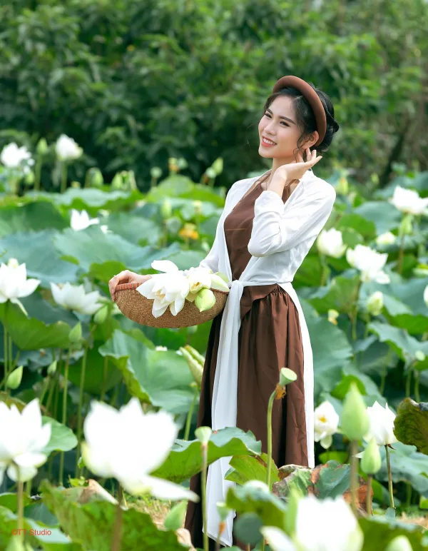 Sen trắng tam hưng