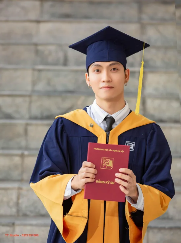 Ảnh tốt nghiệp đại học