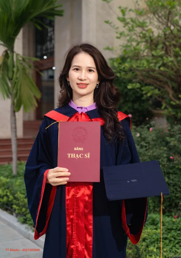 Ảnh tốt nghiệp sau Đại Học