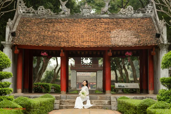 Ảnh áo dài ở văn miếu