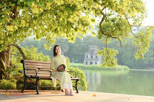 Cảnh mùa thu Hà Nội ở Hồ Gươm