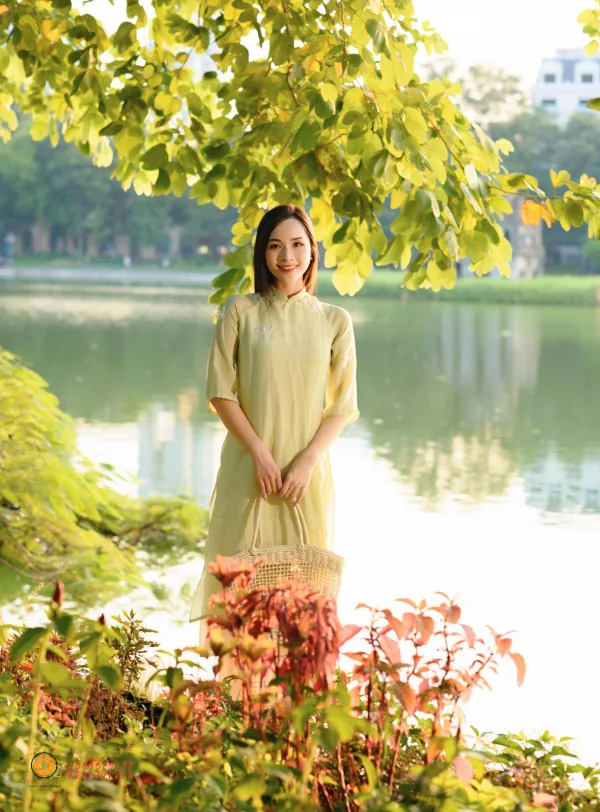 Cảnh mùa thu Hà Nội ở Hồ Gươm