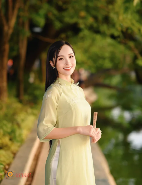 Cảnh mùa thu Hà Nội ở Hồ Gươm