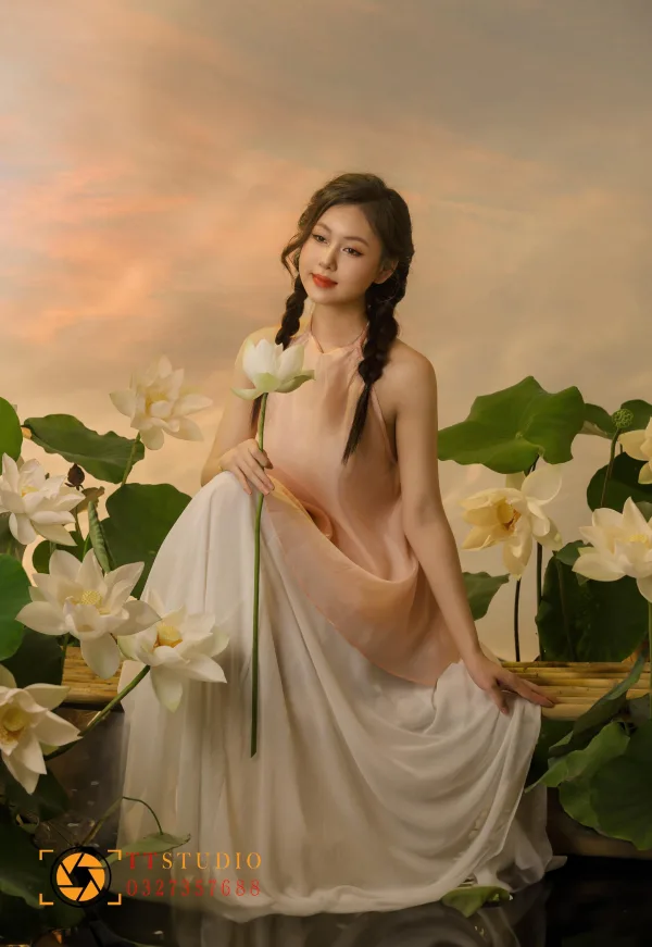 Concept chụp sen Studio