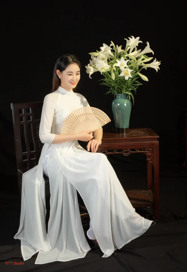 Hoa loa kèn trong studio