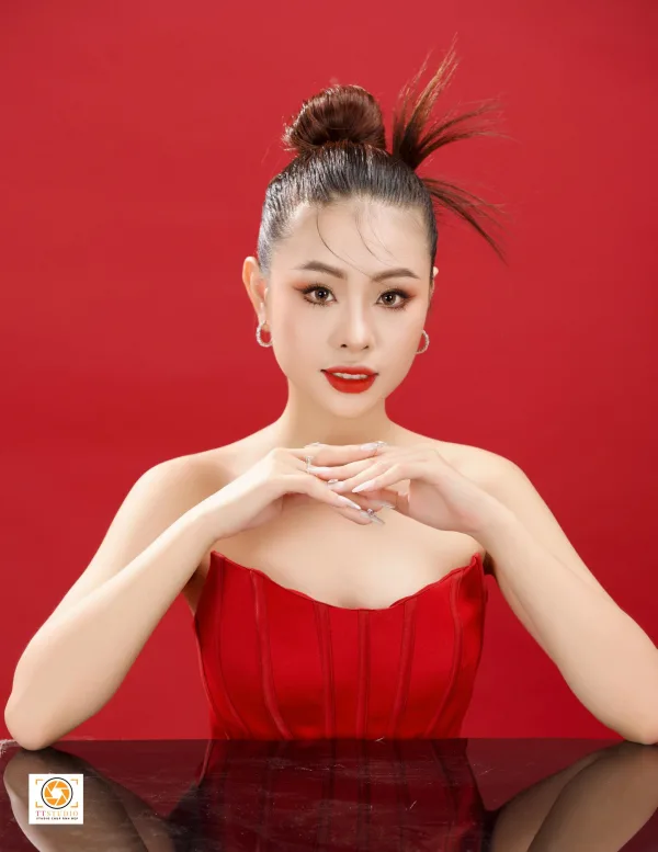 Bộ ảnh Phong cách nữ doanh nhân trẻ