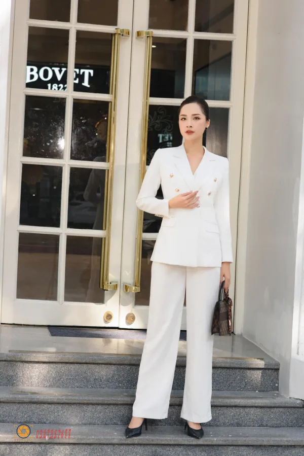 Phong cách nữ doanh nhân trẻ