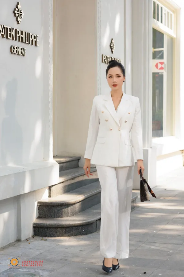 Phong cách nữ doanh nhân trẻ