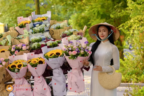 Xe hoa đường Hoàng Diệu