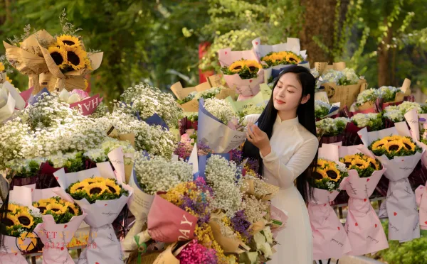 Xe hoa đường Hoàng Diệu
