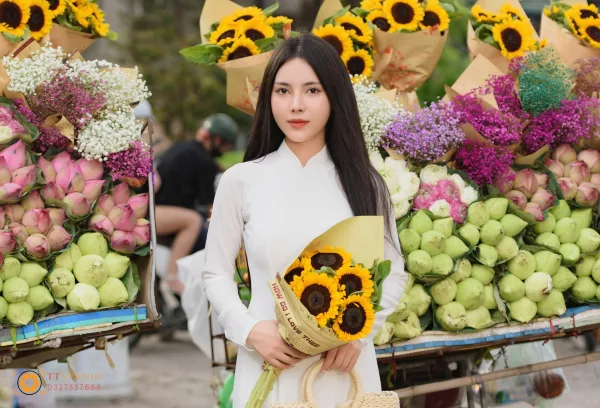 Xe hoa mùa thu Hà Nội