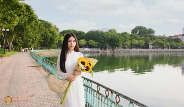 Xe hoa mùa thu Hà Nội