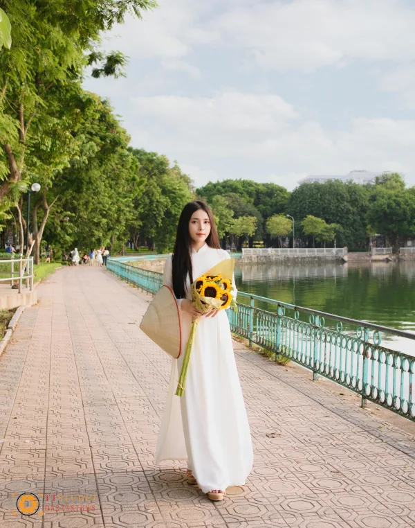 Xe hoa mùa thu Hà Nội