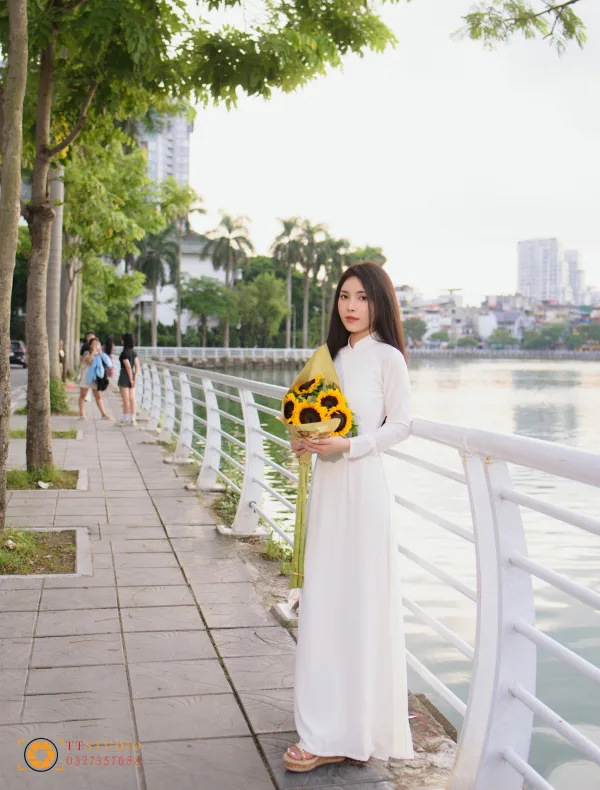 Xe hoa mùa thu Hà Nội